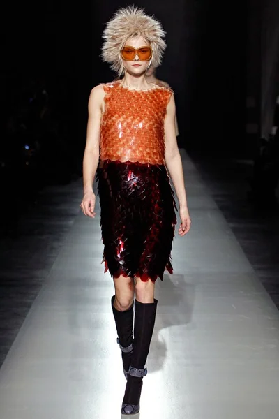 Look 33